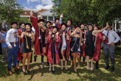 2025 Spring Commencement Grads