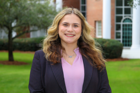Student Ambassador Chloe Solarte Headshot
