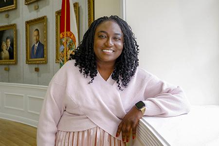 Tia Gibbs Headshot